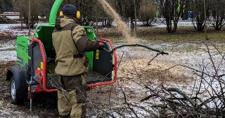 Измельчение веток Таганрог цена от 1562 руб.
